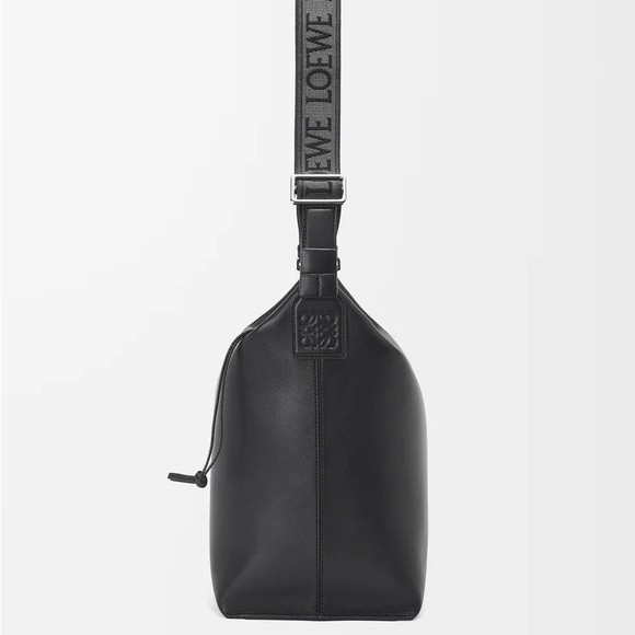 Elegant Black Women's Shoulder Bag - Picture 3 of 10